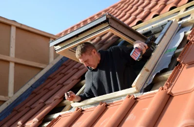 Pose de fenêtres de toit Velux à Spézet